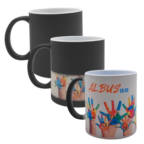 Taza mágica de cerámica para sublimación con acabado mate que al entrar en contacto con agua caliente cambia de color. NEGRO