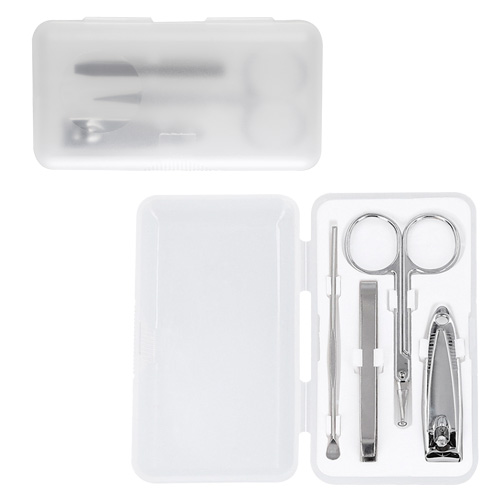 Set de manicure en estuche de plástico con 4 piezas: tijeras, cortauñas, pinzas para depilar y empujador de cutícula. TRANSPARENTE
