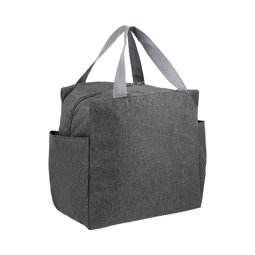 Lonchera térmica con interior metálico, dos bolsas laterales y asa para transportar. GRIS