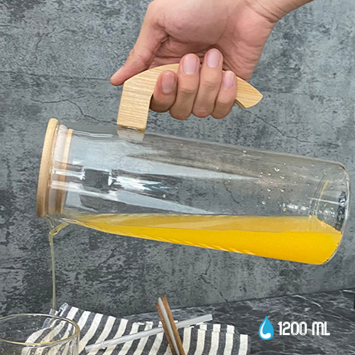 Jarra de vidrio con tapa y asa de bambú. TRANSPARENTE