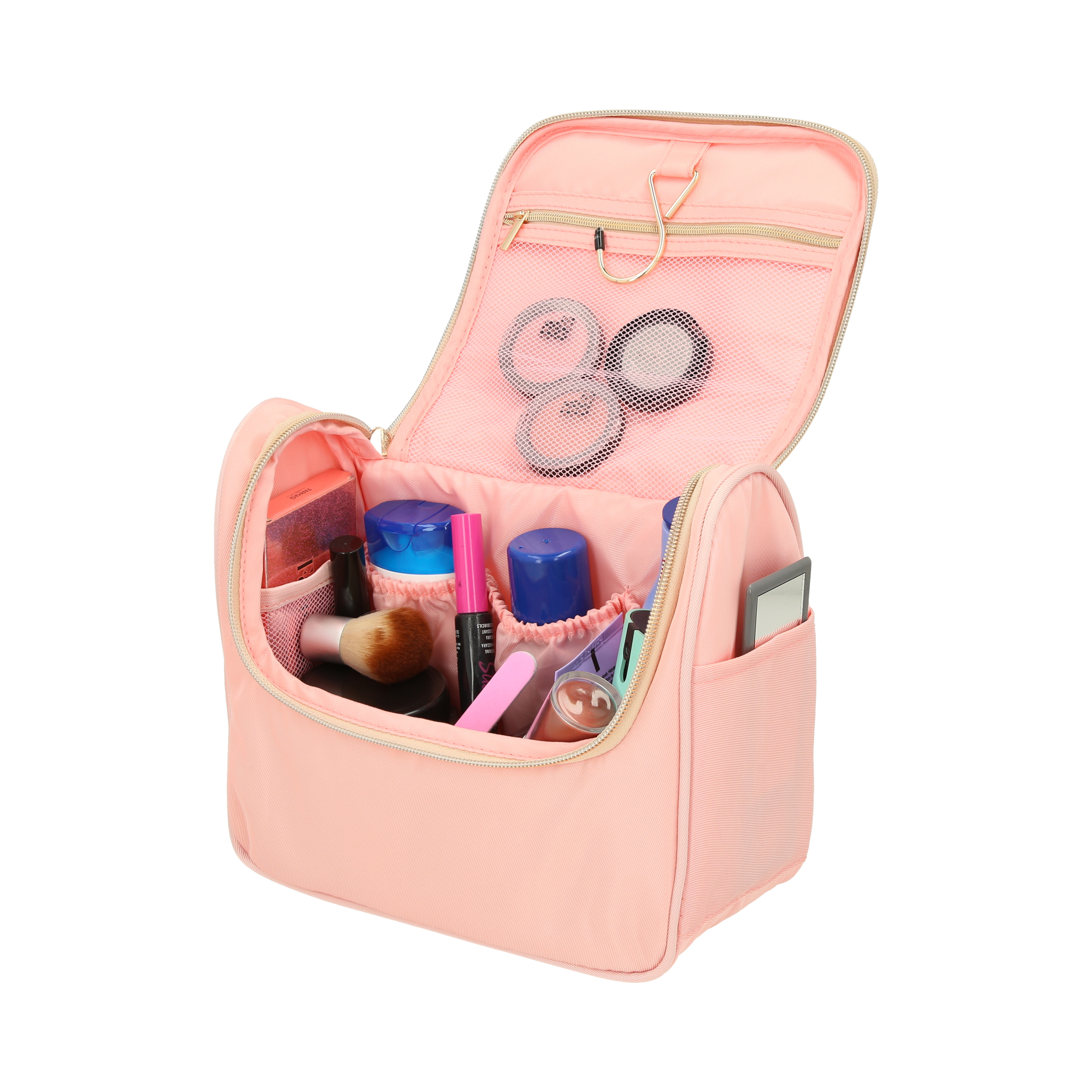 Estuche de viaje, en la parte interior cuenta con un gancho, 3 separadores, 2 bolsas de malla laterales y un compartimento de malla con cierre en la parte superior, por la parte exterior incluye 2 bolsas laterales y asa. ROSA