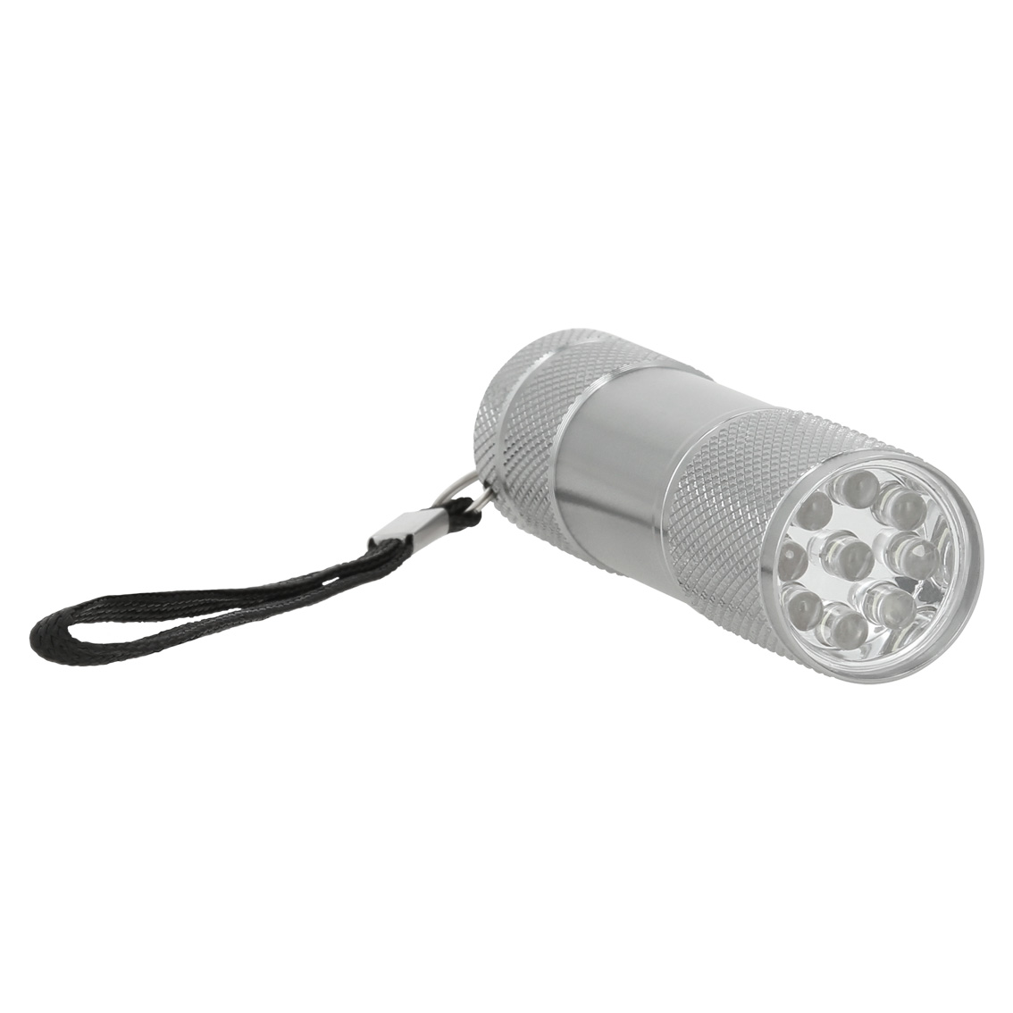 Lámpara metálica con 9 LEDS de luz blanca, con botón de encendido y apagado. Incluye correa de mano. Utiliza 3 baterías AAA ( no incluidas). PLATA